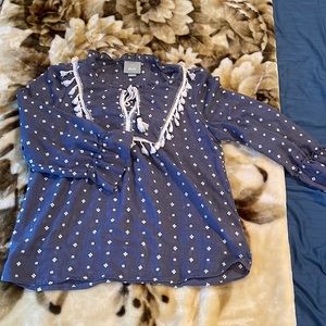 Anthropologie shirt. “MAEVE” size large.